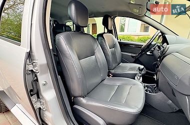 Внедорожник / Кроссовер Dacia Duster 2012 в Хороле фото 29 Внедорожник / Кроссовер Dacia Duster 2012 в Хороле
