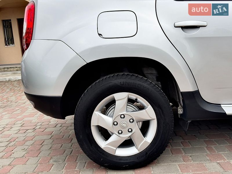 Внедорожник / Кроссовер Dacia Duster 2012 в Хороле фото 73 Внедорожник / Кроссовер Dacia Duster 2012 в Хороле