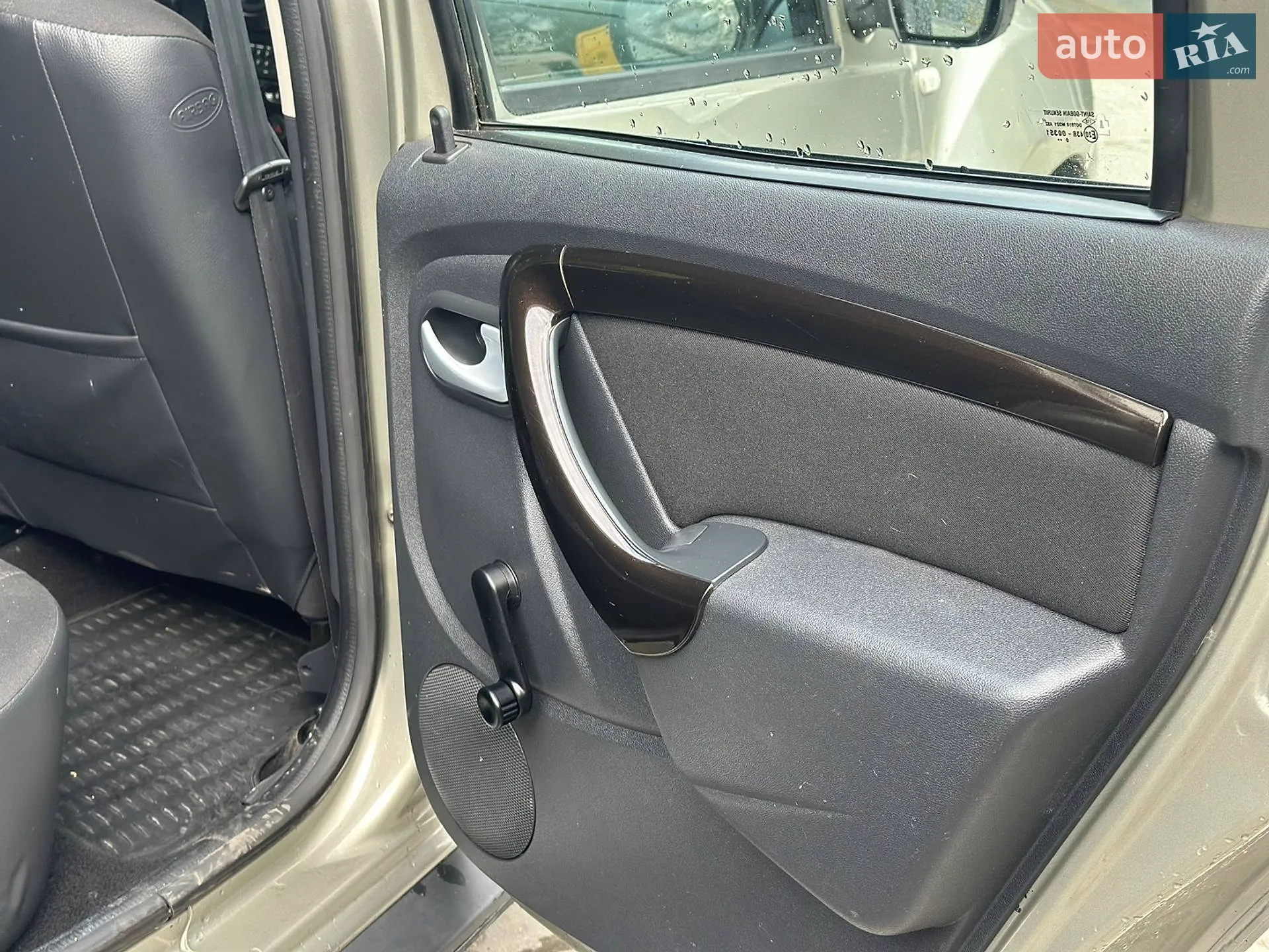 2010 Dacia Duster - мініатюра 11
