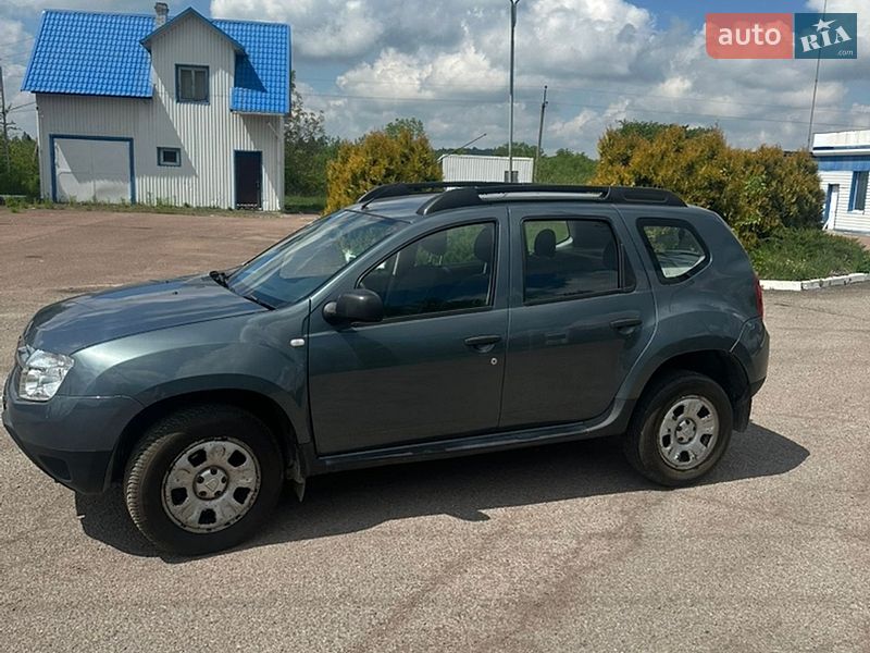 Внедорожник / Кроссовер Dacia Duster 2012 в Надворной