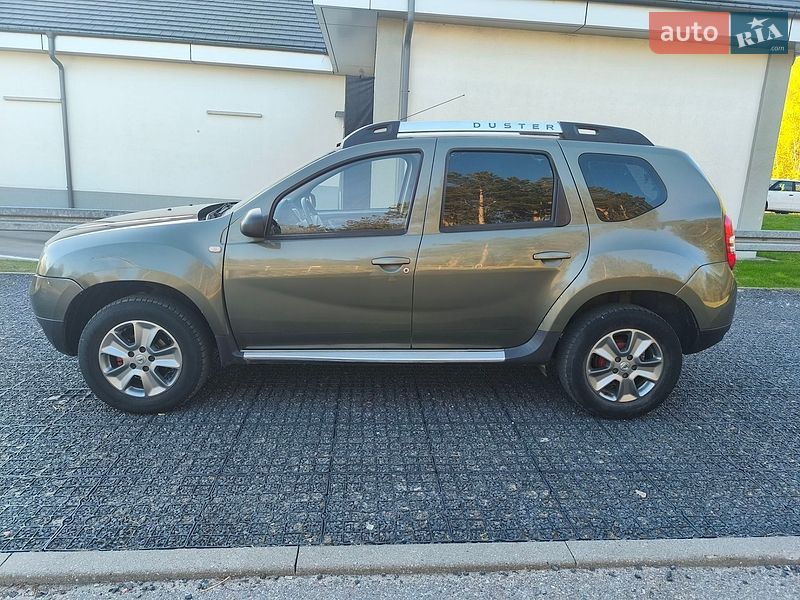 Позашляховик / Кросовер Dacia Duster 2015 в Мені