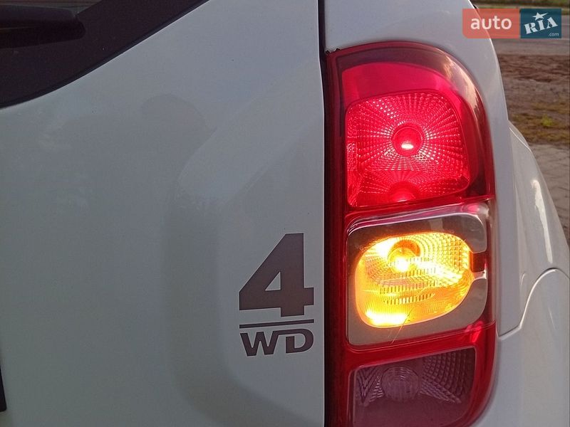 Внедорожник / Кроссовер Dacia Duster 2014 в Белогорье
