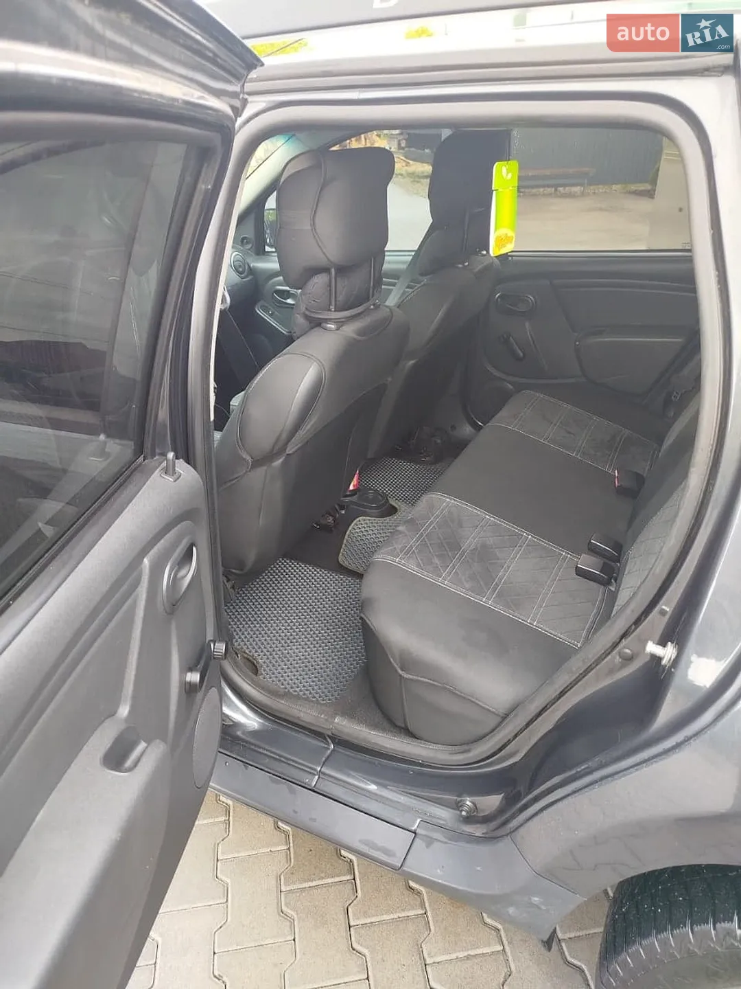 2015 Dacia Duster - мініатюра 14