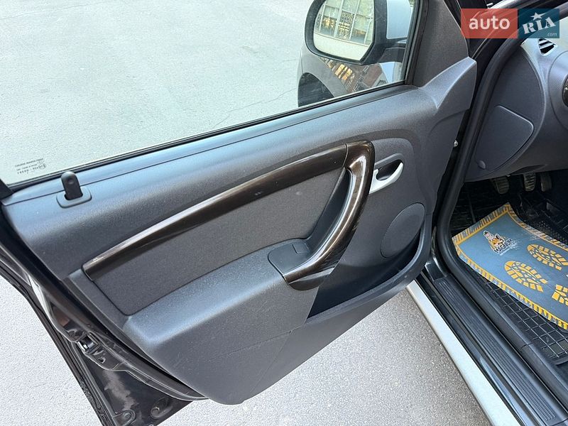 Позашляховик / Кросовер Dacia Duster 2011 в Вінниці