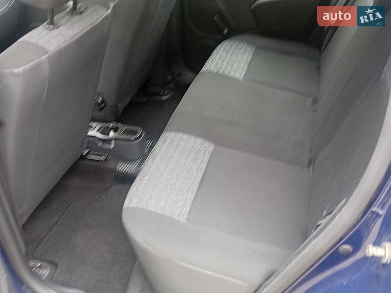 Внедорожник / Кроссовер Dacia Duster 2010 в Кицмани