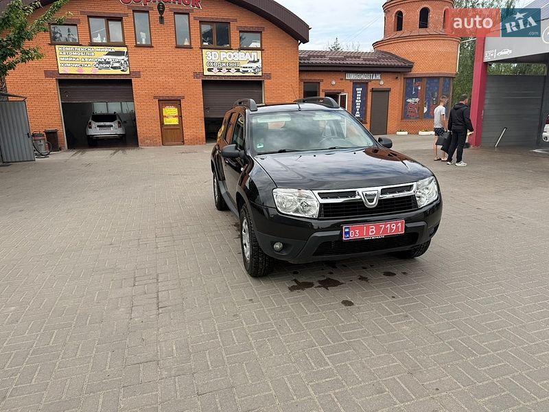 Позашляховик / Кросовер Dacia Duster 2011 в Дубні