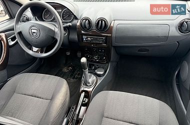 Позашляховик / Кросовер Dacia Duster 2011 в Дубні