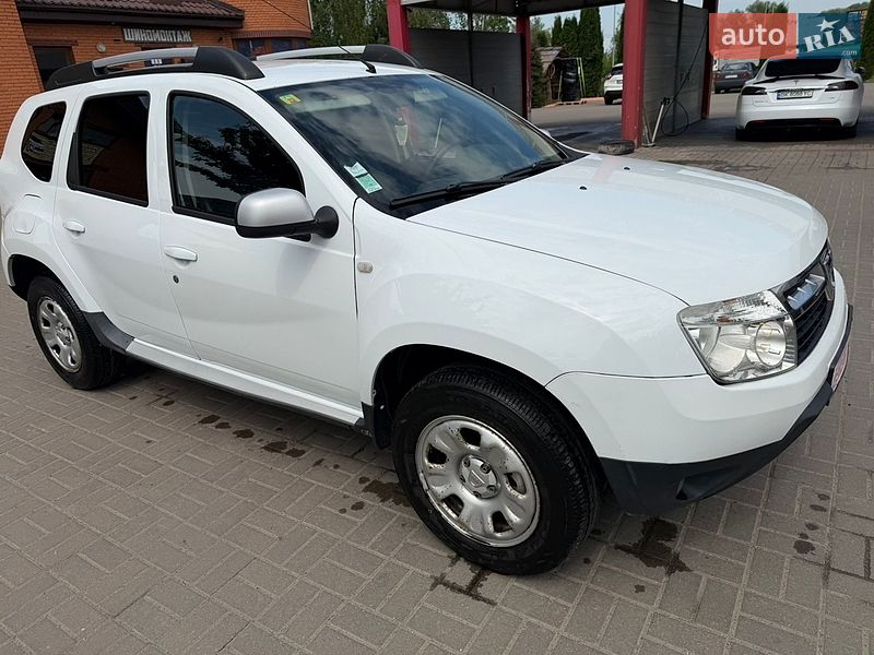 Позашляховик / Кросовер Dacia Duster 2012 в Дубні