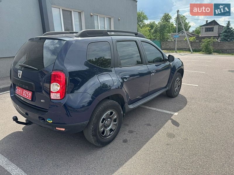Позашляховик / Кросовер Dacia Duster 2011 в Кам'янському