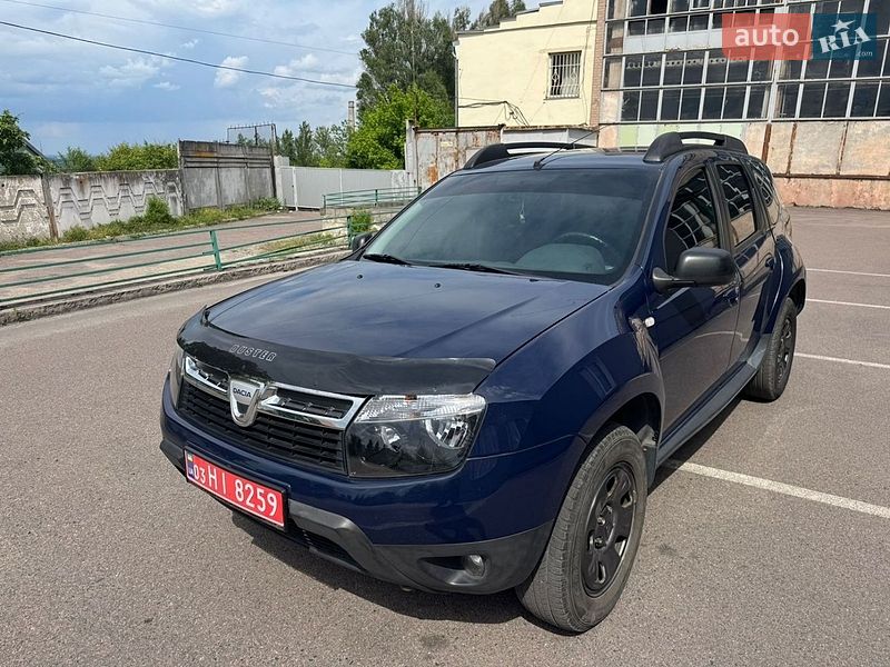 Позашляховик / Кросовер Dacia Duster 2011 в Кам'янському