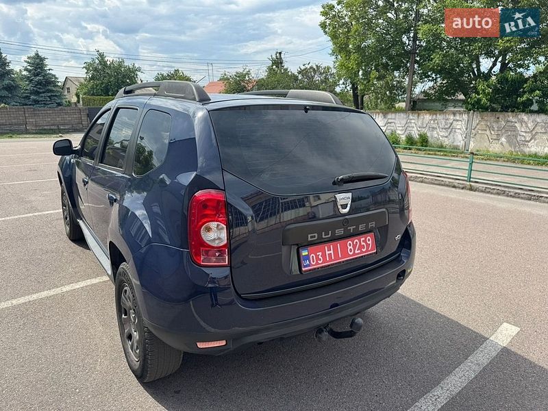 Позашляховик / Кросовер Dacia Duster 2011 в Кам'янському
