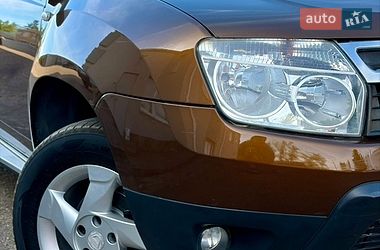 Позашляховик / Кросовер Dacia Duster 2011 в Луцьку