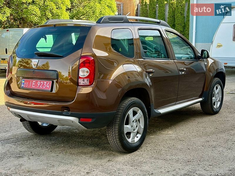 Позашляховик / Кросовер Dacia Duster 2011 в Луцьку