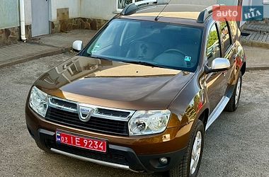 Позашляховик / Кросовер Dacia Duster 2011 в Луцьку
