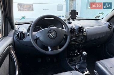 Позашляховик / Кросовер Dacia Duster 2011 в Луцьку