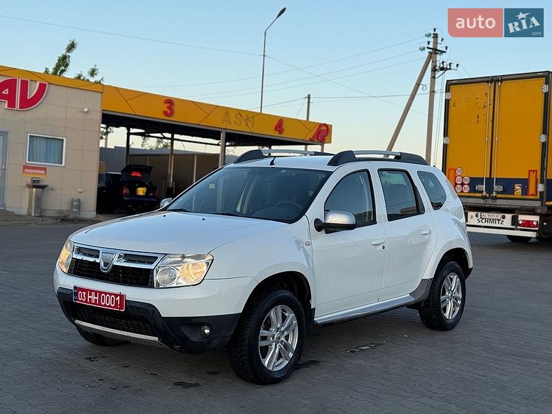 Позашляховик / Кросовер Dacia Duster 2011 в Луцьку