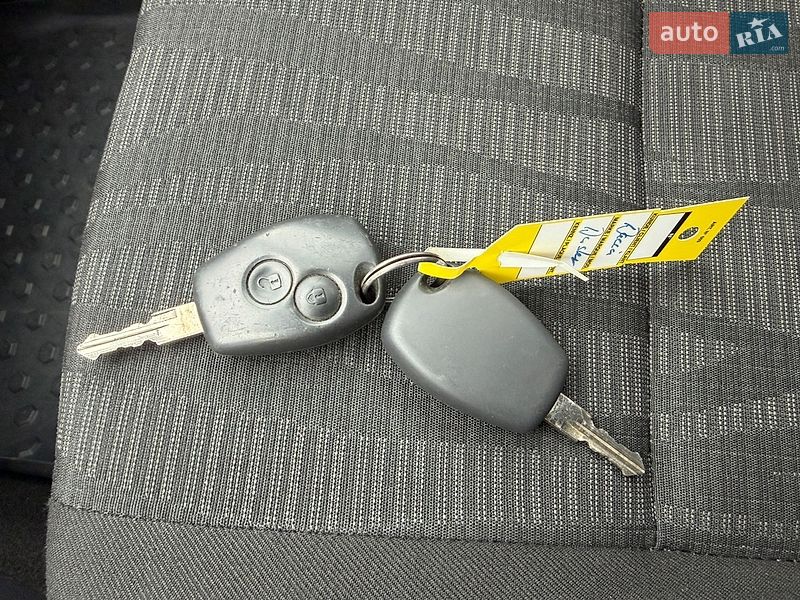 Позашляховик / Кросовер Dacia Duster 2010 в Луцьку