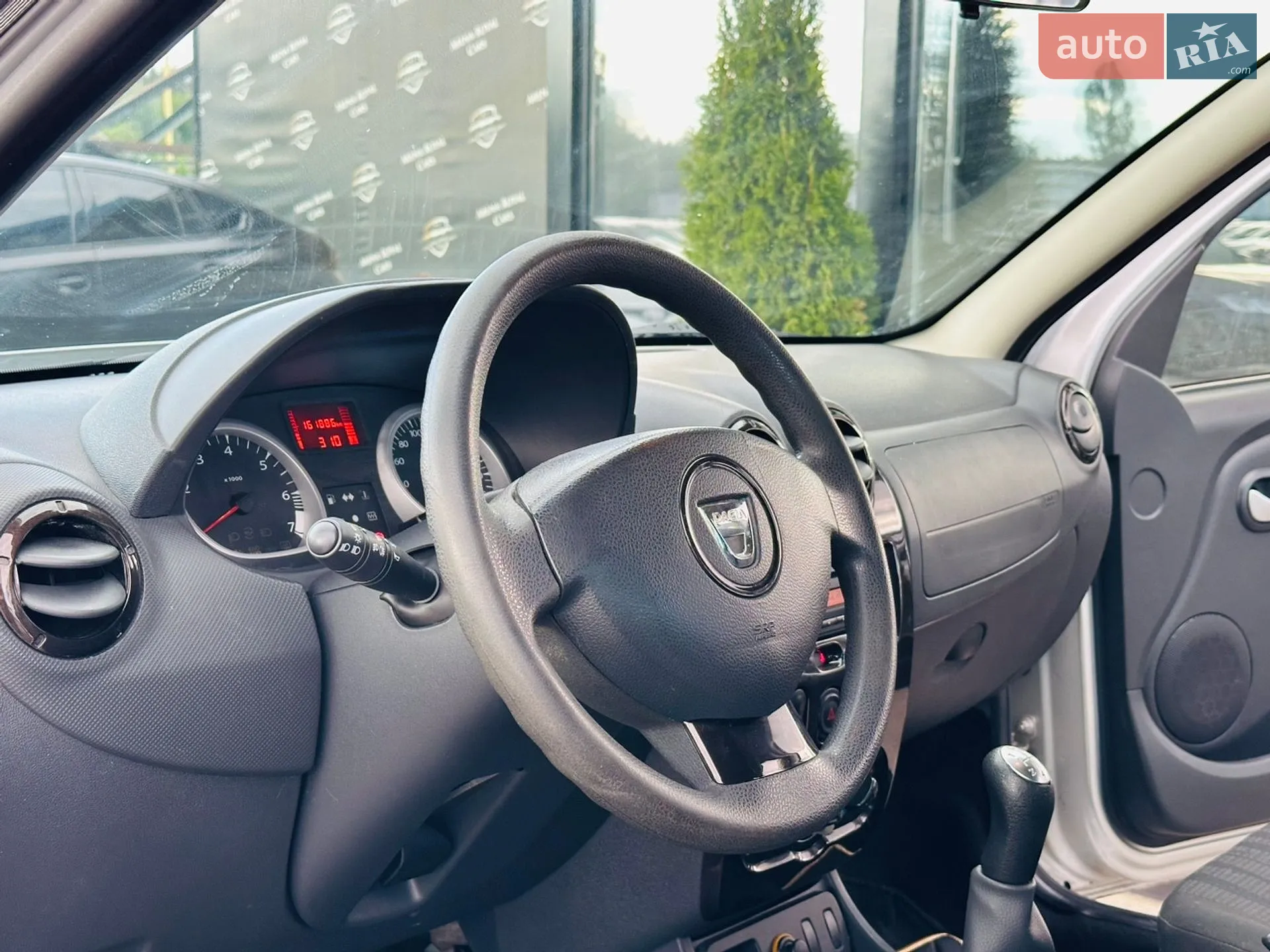 2011 Dacia Duster - мініатюра 14