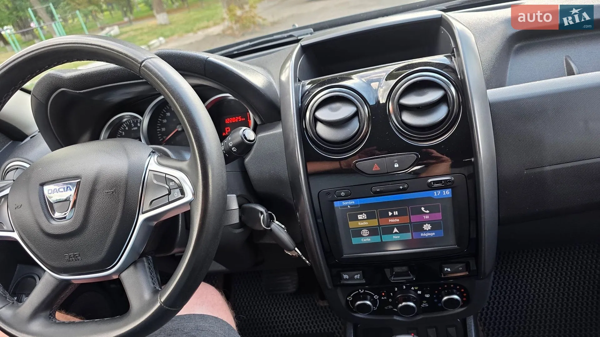 2017 Dacia Duster - мініатюра 49