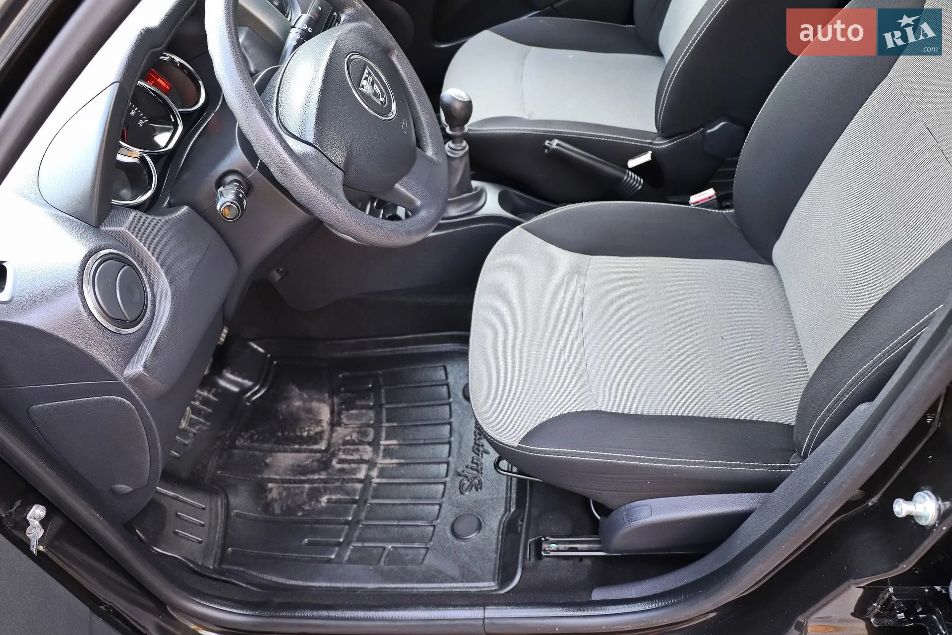 2015 Dacia Duster - мініатюра 15