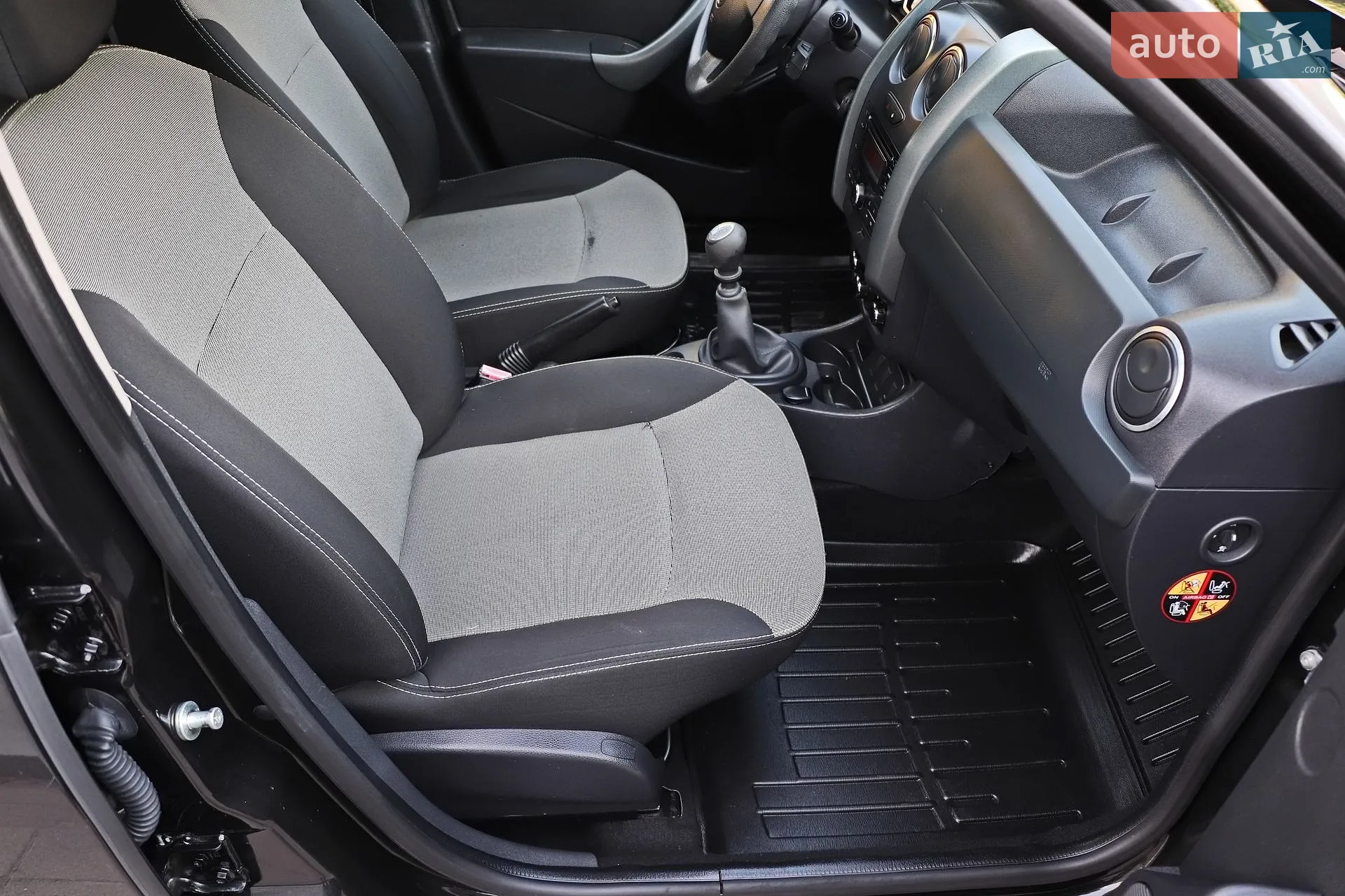 2015 Dacia Duster - мініатюра 19
