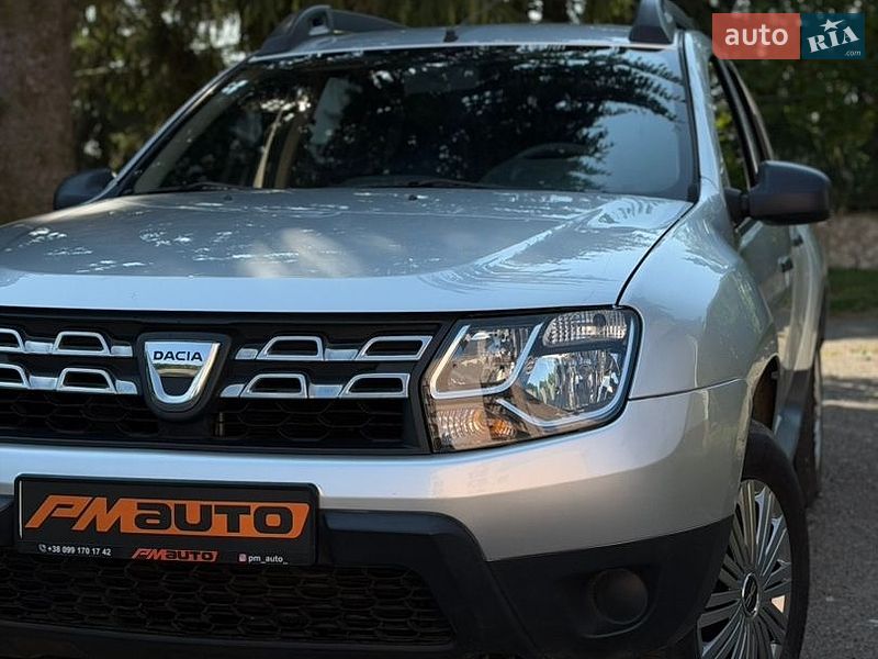 Позашляховик / Кросовер Dacia Duster 2016 в Бурштині