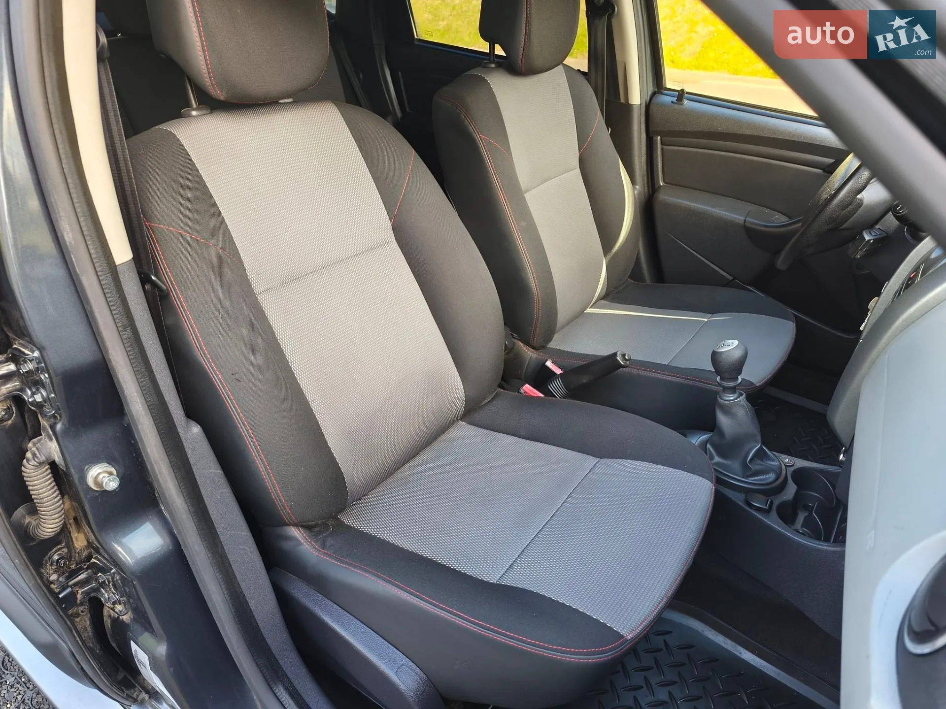 2014 Dacia Duster - мініатюра 14
