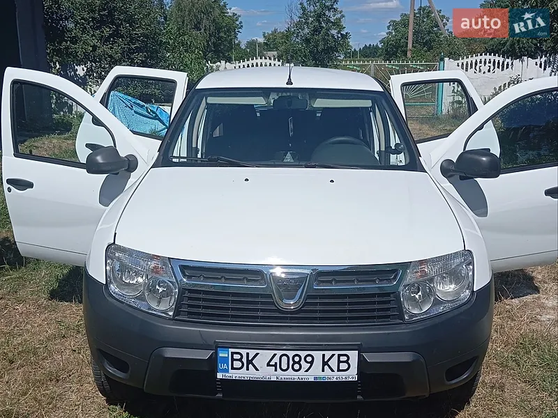 Dacia Duster 2011
