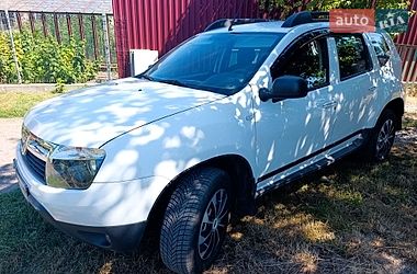 Позашляховик / Кросовер Dacia Duster 2011 в Горохові