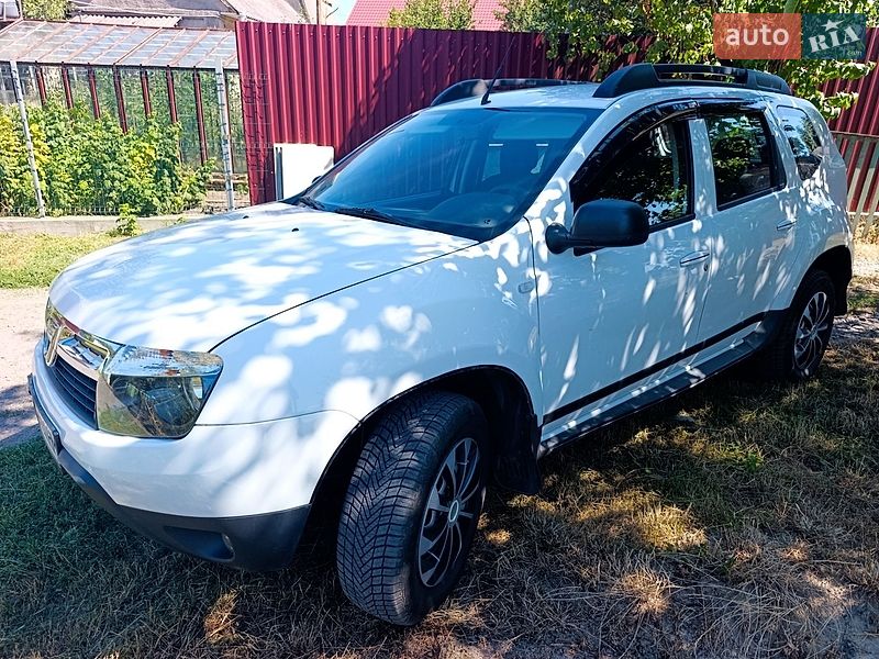 Позашляховик / Кросовер Dacia Duster 2011 в Горохові