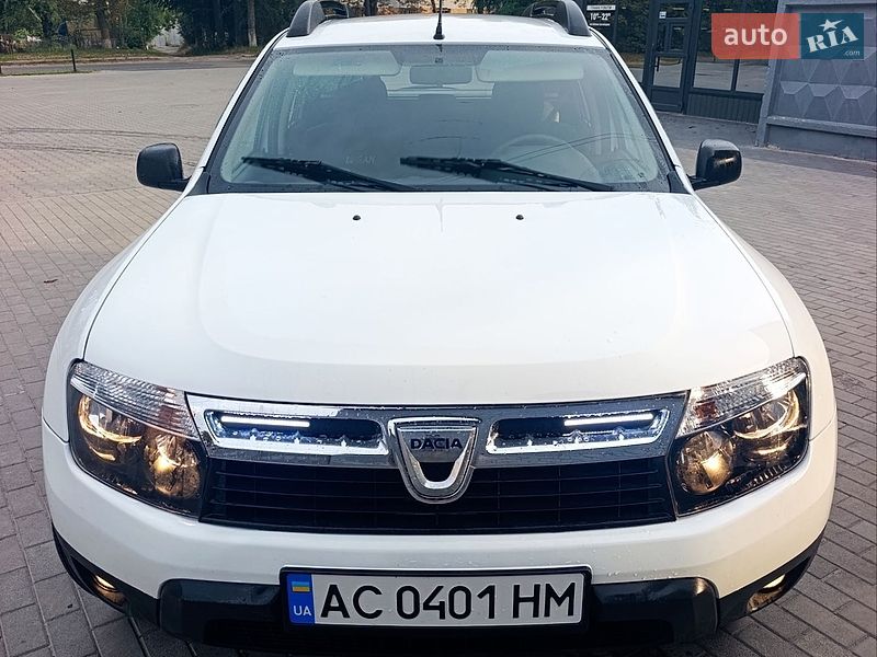 Позашляховик / Кросовер Dacia Duster 2011 в Горохові