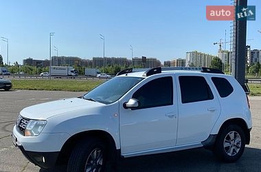 Позашляховик / Кросовер Dacia Duster 2014 в Києві