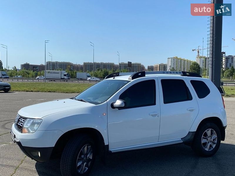 Позашляховик / Кросовер Dacia Duster 2014 в Києві