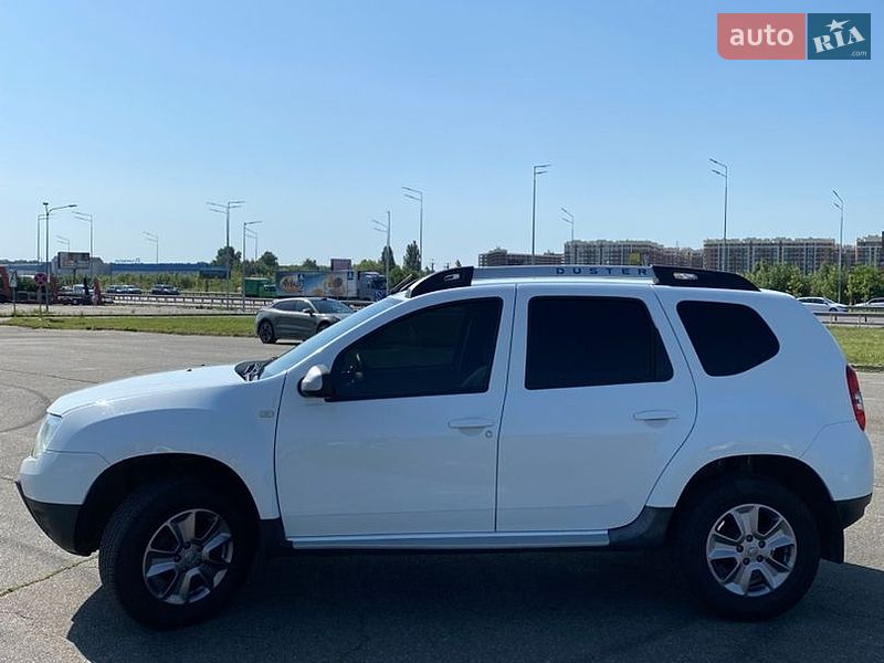 Позашляховик / Кросовер Dacia Duster 2014 в Києві