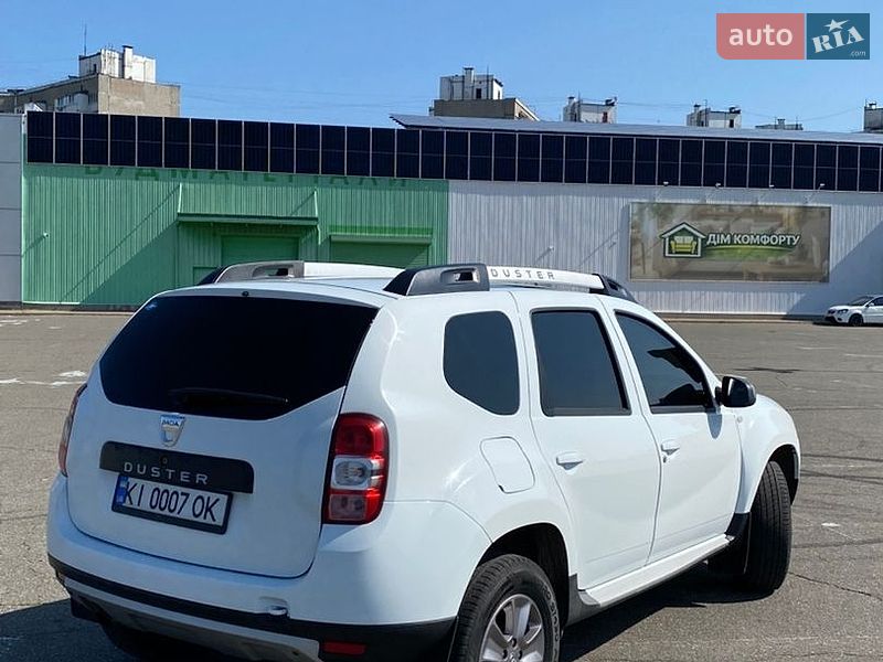 Позашляховик / Кросовер Dacia Duster 2014 в Києві