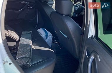 Позашляховик / Кросовер Dacia Duster 2014 в Києві
