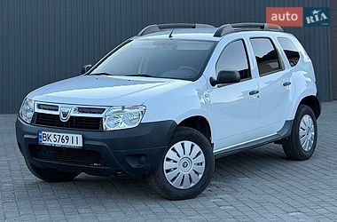 Внедорожник / Кроссовер Dacia Duster 2011 в Сарнах Внедорожник / Кроссовер Dacia Duster 2011 в Сарнах