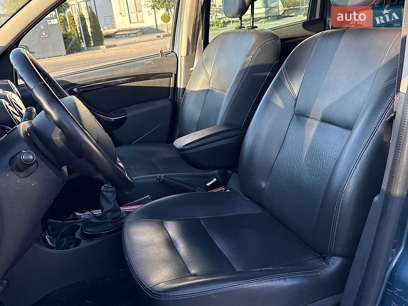Позашляховик / Кросовер Dacia Duster 2011 в Луцьку фото 20 Позашляховик / Кросовер Dacia Duster 2011 в Луцьку