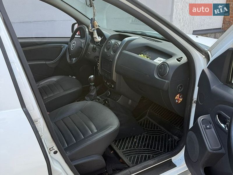 Внедорожник / Кроссовер Dacia Duster 2015 в Полтаве