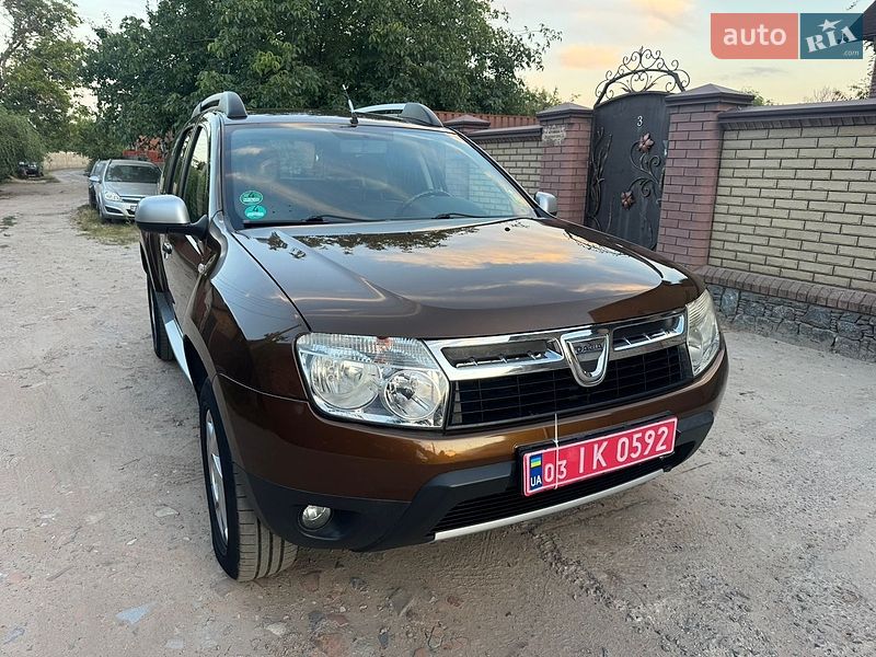 Внедорожник / Кроссовер Dacia Duster 2011 в Ахтырке
