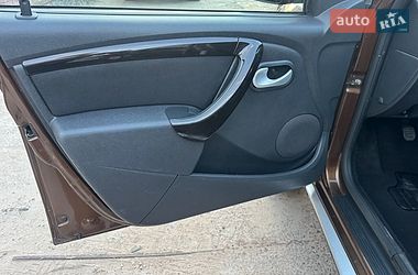 Внедорожник / Кроссовер Dacia Duster 2011 в Ахтырке