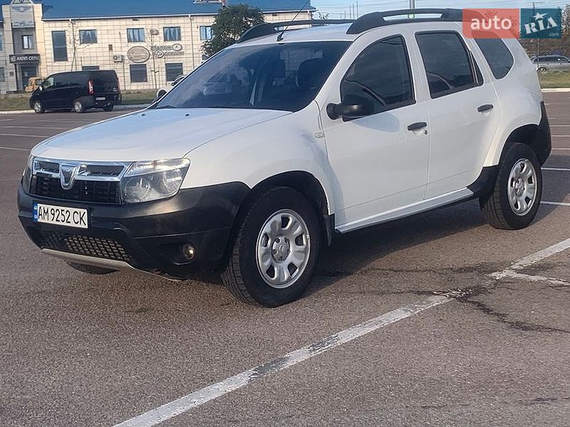 Внедорожник / Кроссовер Dacia Duster 2013 в Житомире