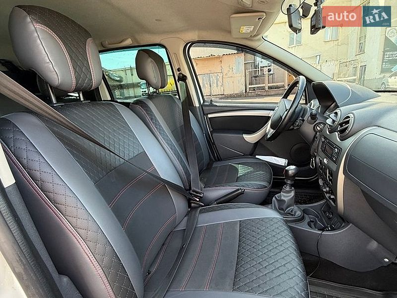 Позашляховик / Кросовер Dacia Duster 2012 в Кривому Розі