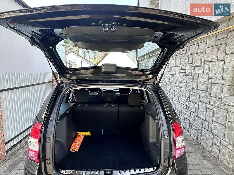 Позашляховик / Кросовер Dacia Duster 2014 в Луцьку