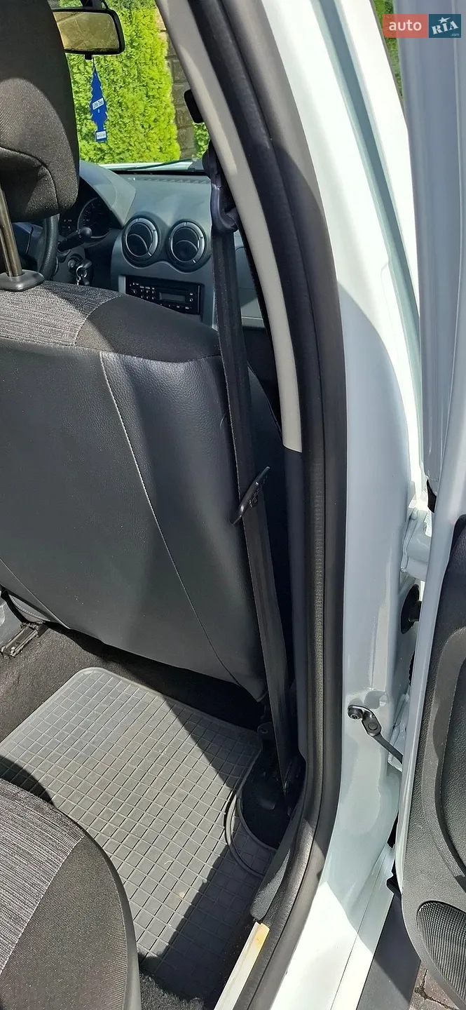 2012 Dacia Duster - мініатюра 8