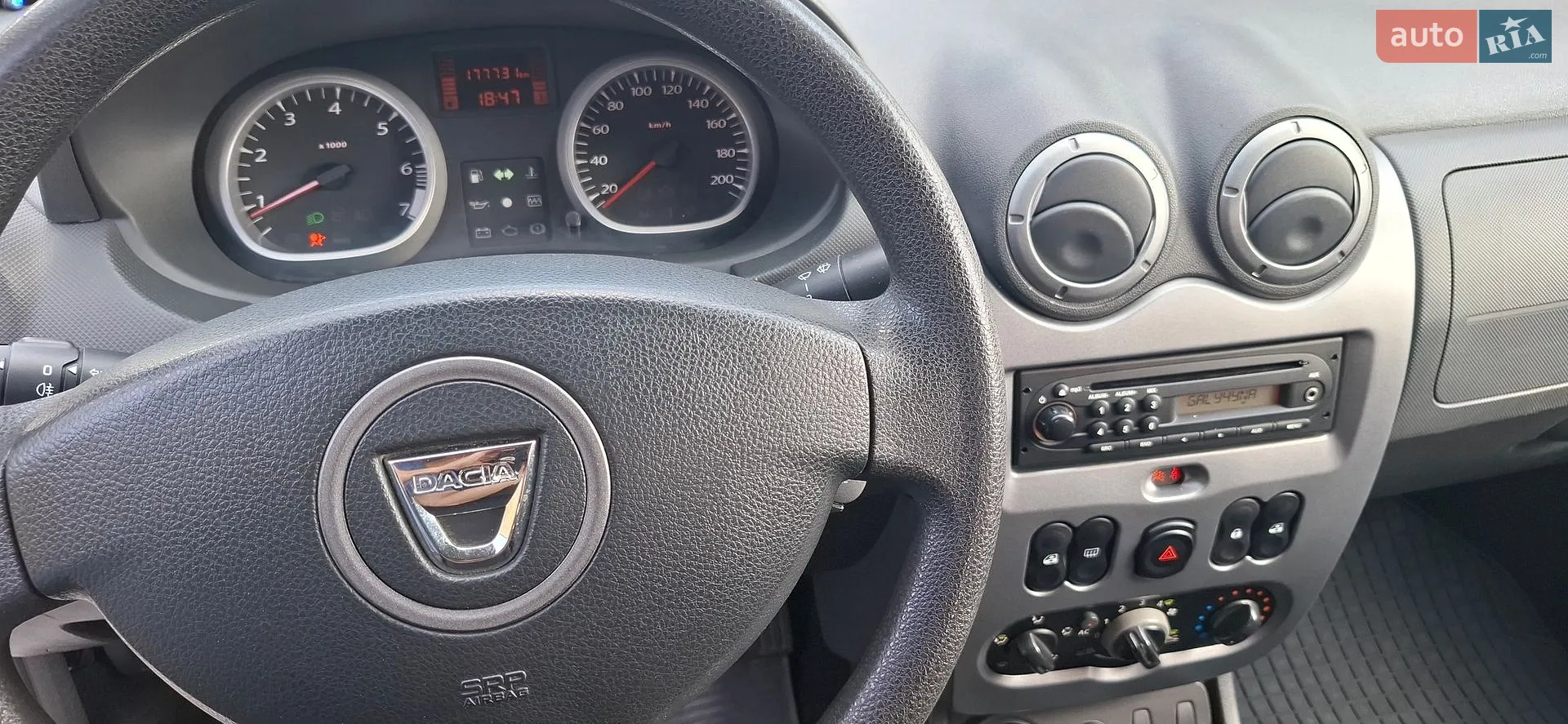 2012 Dacia Duster - мініатюра 14