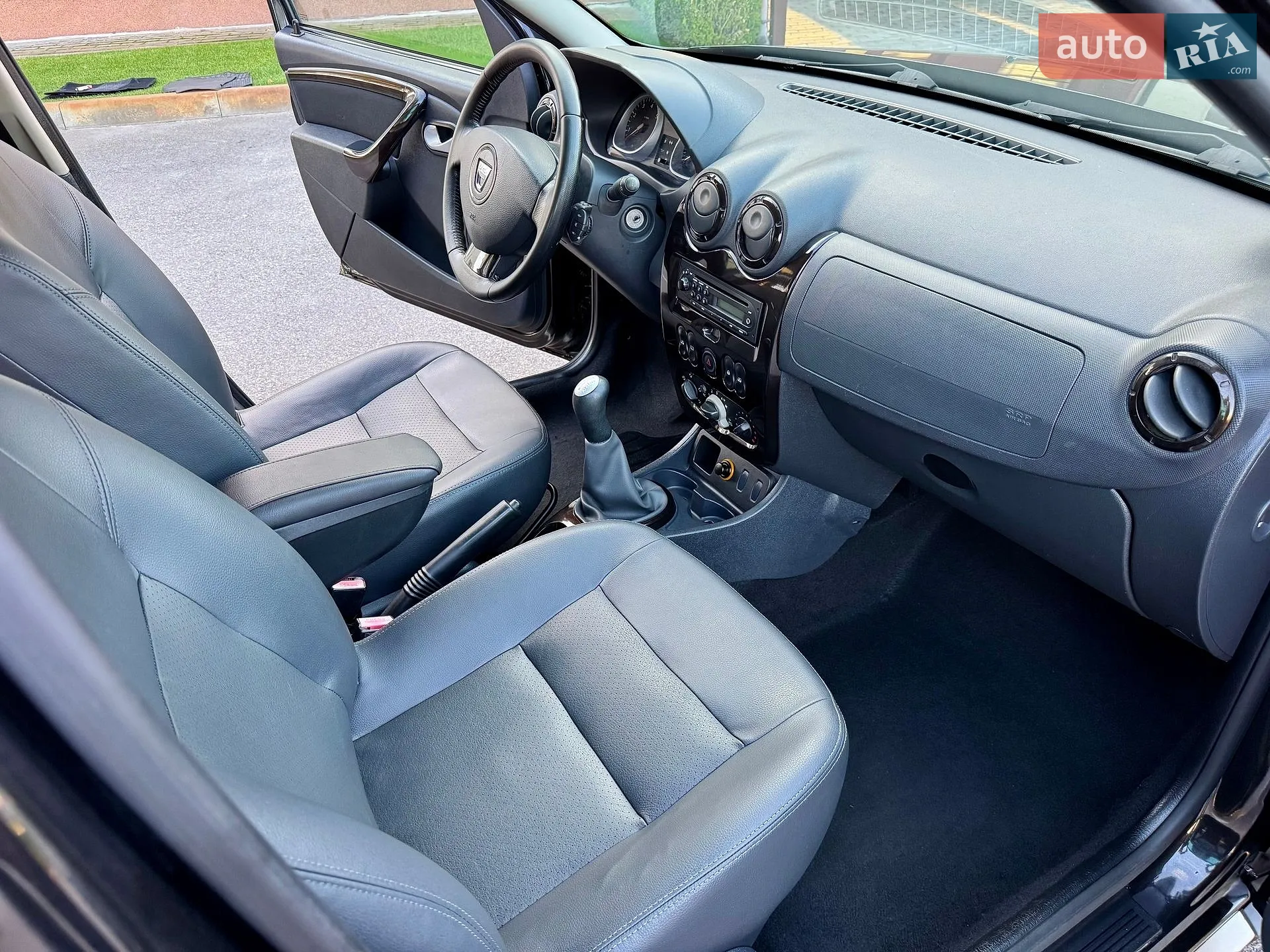 2011 Dacia Duster - мініатюра 29