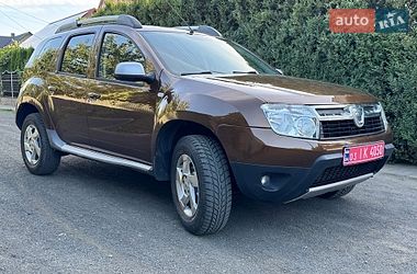 Внедорожник / Кроссовер Dacia Duster 2011 в Нововолынске