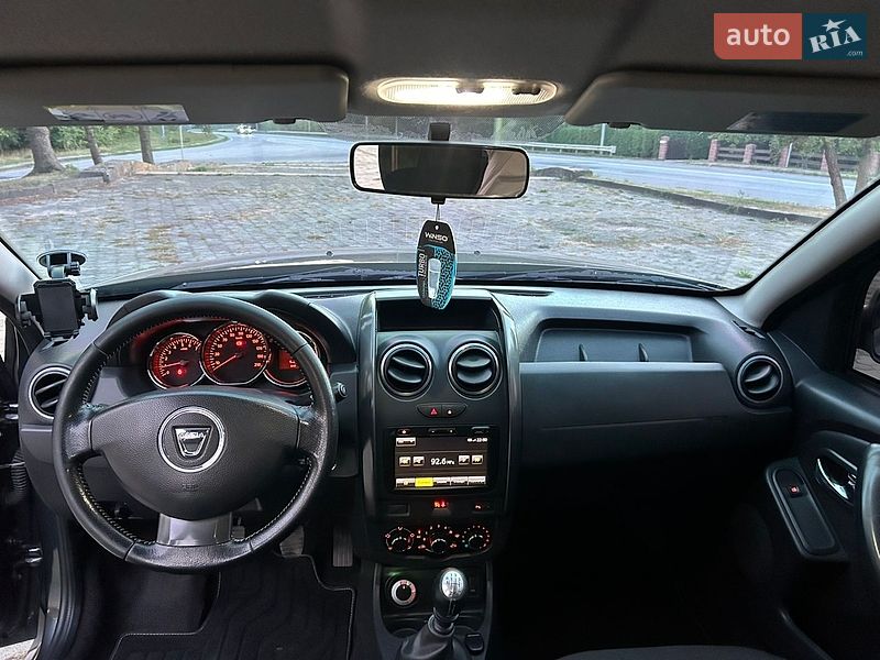 Позашляховик / Кросовер Dacia Duster 2014 в Дубні