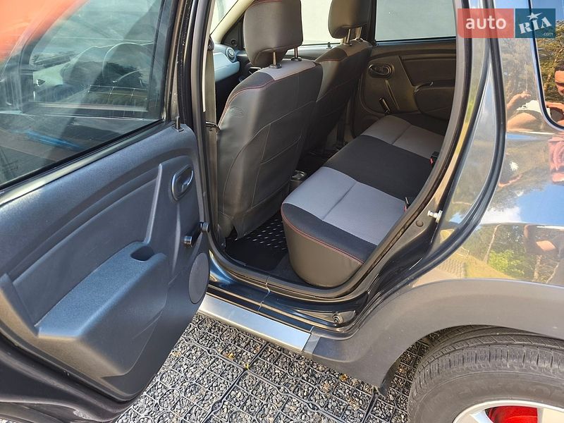 Внедорожник / Кроссовер Dacia Duster 2014 в Мене